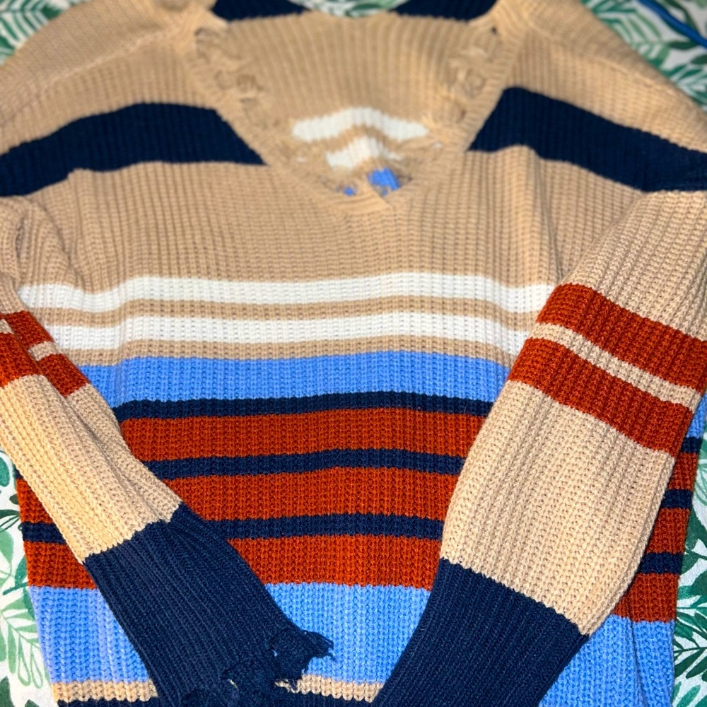 Rue 21 sweater